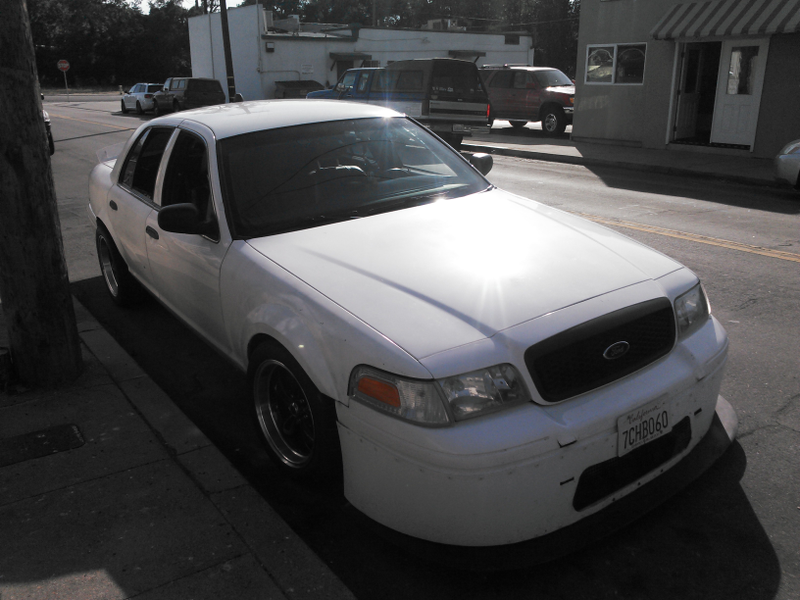 Illustration for article titled Badass Crown Vic